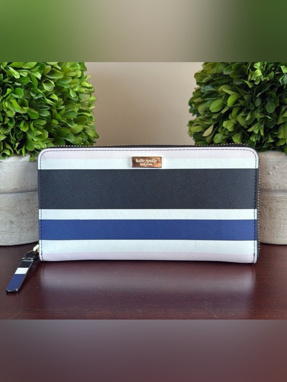 KATE SPADE ♠️ New York 🖤Neda🖤 LAUREL WAY PRINTED CRUISE STRIPE WALLET 🌟EUC🌟 - Picture 3 of 17
